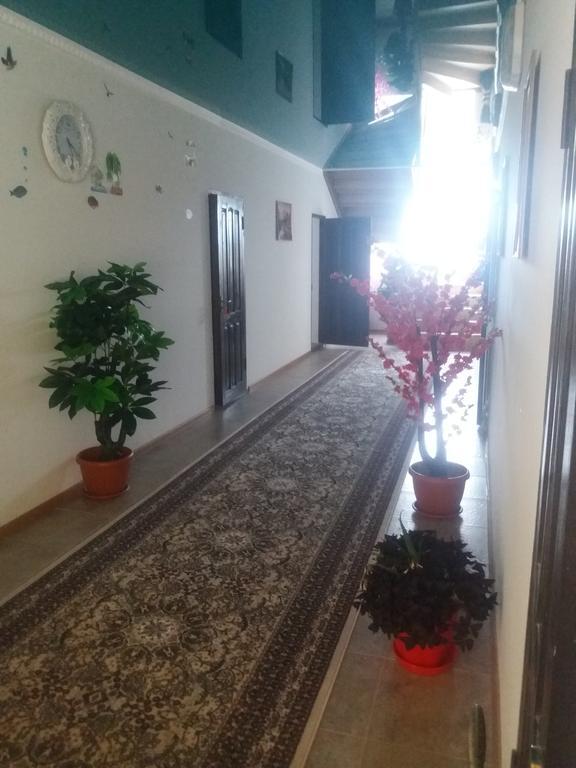 Guest House Arbat Cholponata Buitenkant foto