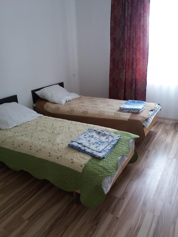 Guest House Arbat Cholponata Buitenkant foto